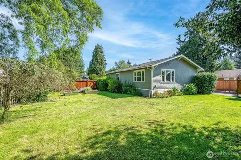 Exterior - 1716 E Main St, Auburn, WA 98002 photo 11 of 15