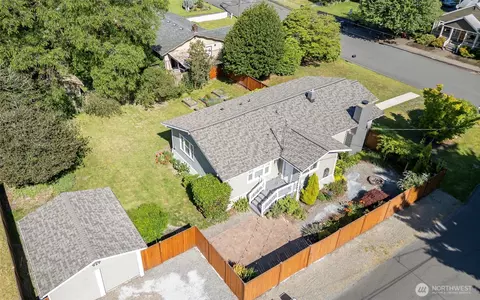 View/Area - 1716 E Main St, Auburn, WA 98002 photo 3 of 5