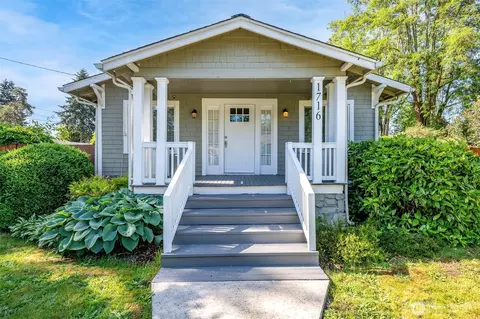 1716 E Main St, Auburn, WA 98002