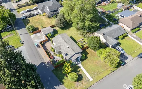 View/Area - 1716 E Main St, Auburn, WA 98002 photo 1 of 5