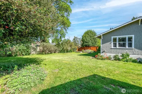 Exterior - 1716 E Main St, Auburn, WA 98002 photo 10 of 15