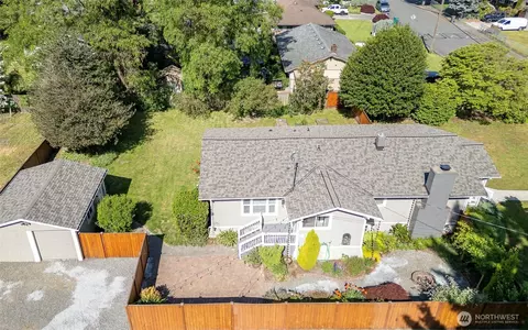 View/Area - 1716 E Main St, Auburn, WA 98002 photo 2 of 5