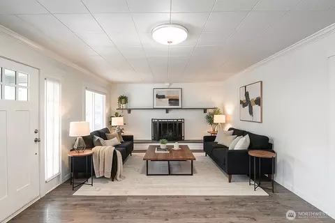 Living - 1716 E Main St, Auburn, WA 98002 photo 1 of 1