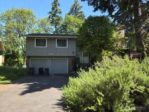 12616 NE 111th Pl, Kirkland, WA 98033