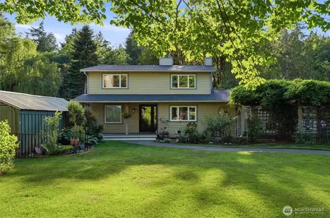 10706 Crescent Valley Dr NW, Gig Harbor, WA 98335