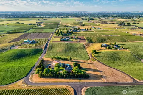 View/Area - 4673 Larson Rd, Walla Walla, WA 99362 photo 6 of 7