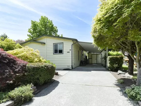 19805 127th Ct NE, Bothell, WA 98011