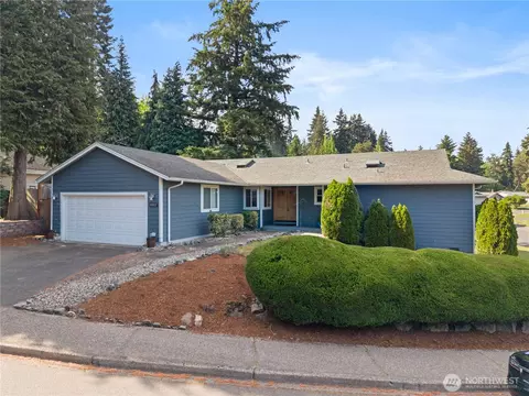 10812 NE 143rd St, Kirkland, WA 98034