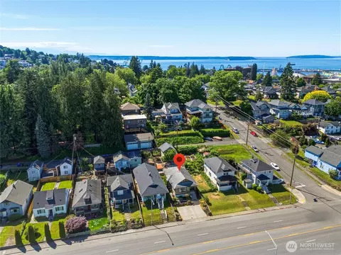 View/Area - 3310 Rucker Ave, Everett, WA 98201 photo 1 of 6
