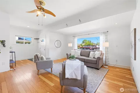 Living - 3310 Rucker Ave, Everett, WA 98201 photo 3 of 3
