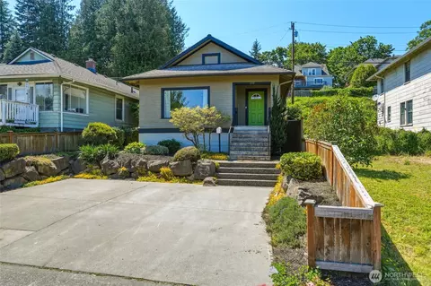 Exterior - 3310 Rucker Ave, Everett, WA 98201 photo 7 of 8