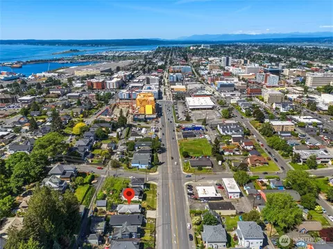 View/Area - 3310 Rucker Ave, Everett, WA 98201 photo 5 of 6