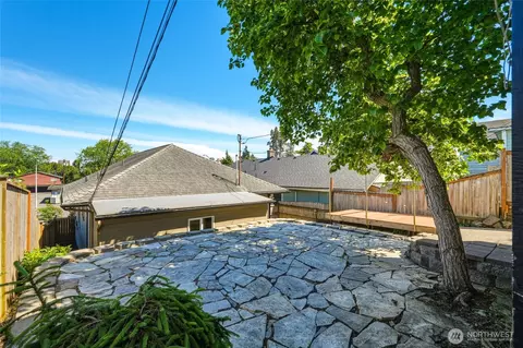 Exterior - 3310 Rucker Ave, Everett, WA 98201 photo 4 of 8