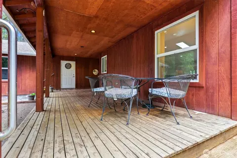 Exterior - 19214 Patterson Rd E, Orting, WA 98360 photo 3 of 6