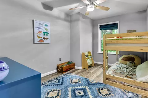 Bedroom - 19214 Patterson Rd E, Orting, WA 98360 photo 6 of 6