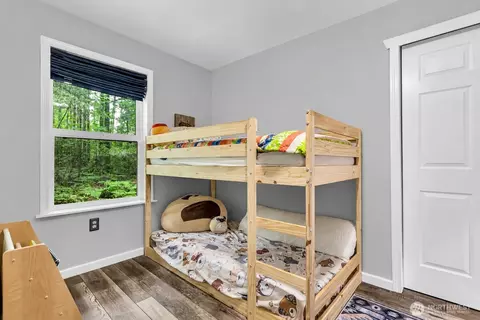 Bedroom - 19214 Patterson Rd E, Orting, WA 98360 photo 5 of 6