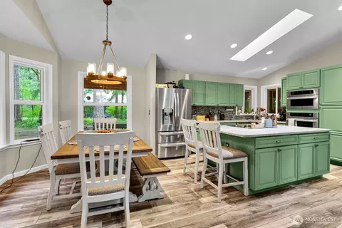 Kitchen - 19214 Patterson Rd E, Orting, WA 98360 photo 1 of 4