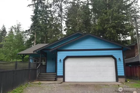 6165 Ash Pl, Maple Falls, WA 98266
