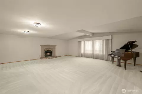 Living - 921 241st Pl SW, Bothell, WA 98021 photo 4 of 9