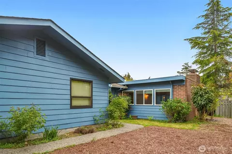 Exterior - 921 241st Pl SW, Bothell, WA 98021 photo 6 of 11