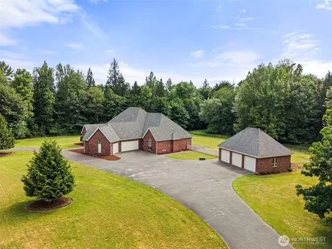 7841 Canterwood Dr SE, Olympia, WA 98513