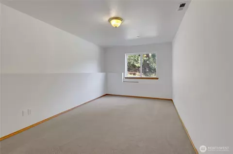Bedroom - 41216 305 Ave SE, Enumclaw, WA 98022 photo 4 of 4
