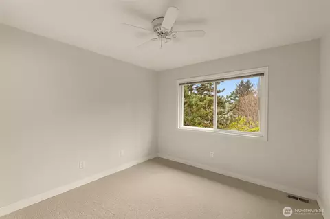 Bedroom - 15409 101st Pl NE, Bothell, WA 98011 photo 3 of 3