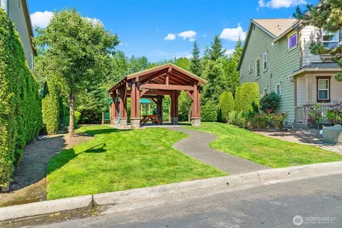 Exterior - 23504 9th Ave SE, Bothell, WA 98021 photo 9 of 10