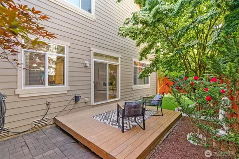 Exterior - 23504 9th Ave SE, Bothell, WA 98021 photo 5 of 10