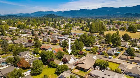 View/Area - 1750 Pioneer St, Enumclaw, WA 98022 photo 2 of 4