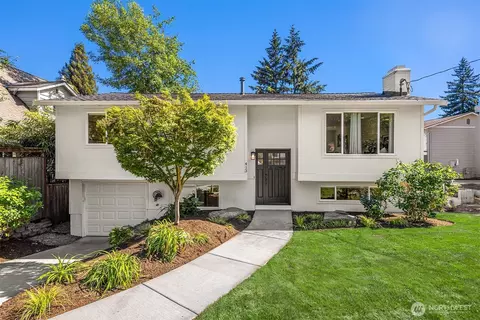 413 9th Ave, Kirkland, WA 98033