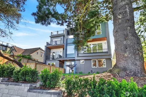 4144 44th Ave SW, Seattle, WA 98116