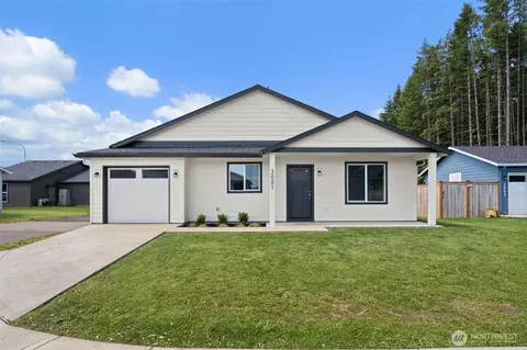 3001 Orange Ct, Winlock, WA 98596