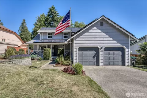 1018 NE Knights Ct, Bremerton, WA 98311