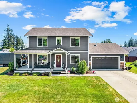 2435 Baldwin Pl, Blaine, WA 98230