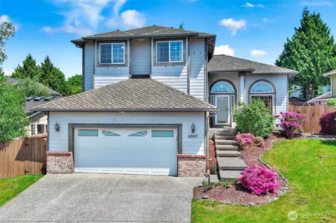 6907 75th Dr NE, Marysville, WA 98270