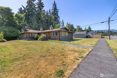 1207 S 1209 S Pine St #1209, Port Angeles, WA 98362