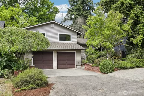 7509 42nd Ave NE, Seattle, WA 98115