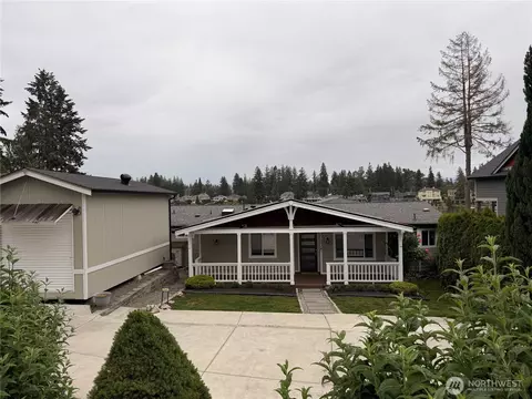 20642 Church Lake Dr E, Lake Tapps, WA 98391