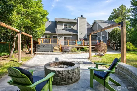329 Viewcrest Rd, Bellingham, WA 98229