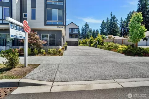18402 Corliss Ave #A, Shoreline, WA 98133