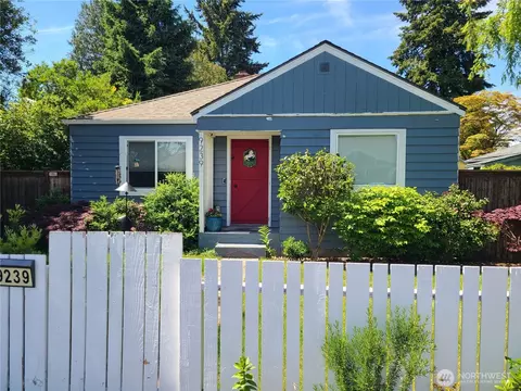 9239 Dayton Ave N, Seattle, WA 98103