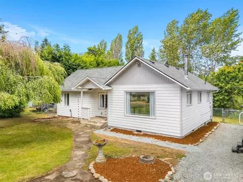 626 SW 142nd St, Burien, WA 98166