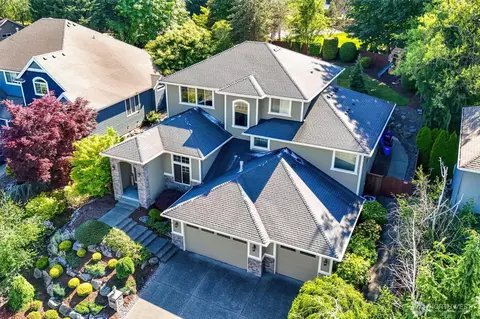 2910 219th Ave E, Lake Tapps, WA 98391