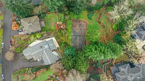 6420 NE 129th Pl, Kirkland, WA 98034