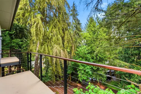 Exterior - 132 224th St SE, Bothell, WA 98021 photo 4 of 13