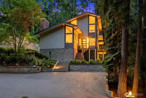 Exterior - 132 224th St SE, Bothell, WA 98021 photo 2 of 13