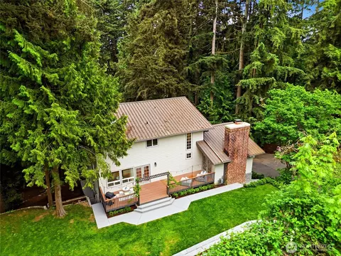 Exterior - 132 224th St SE, Bothell, WA 98021 photo 12 of 13