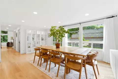 Dining - 132 224th St SE, Bothell, WA 98021 photo 3 of 3