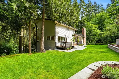 Exterior - 132 224th St SE, Bothell, WA 98021 photo 7 of 13